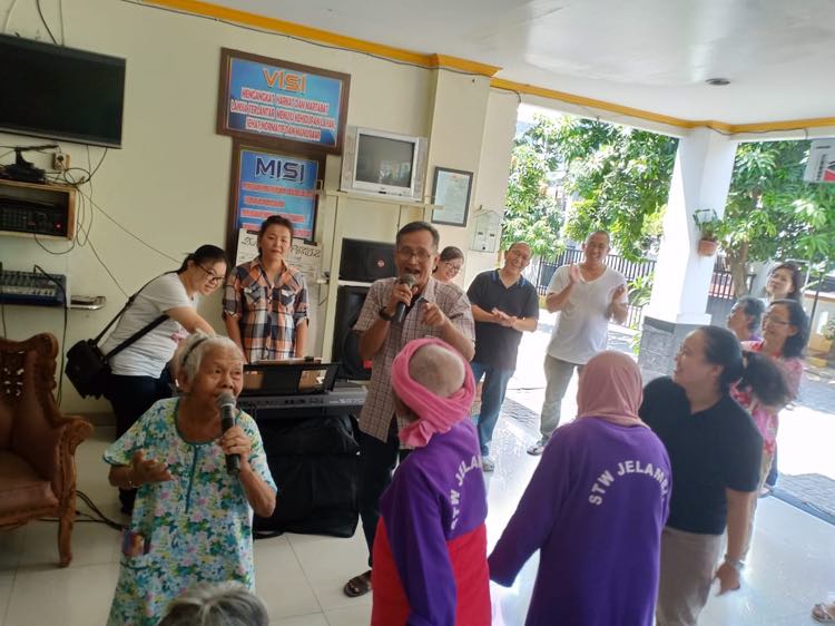 Sayang Oma dan Opa